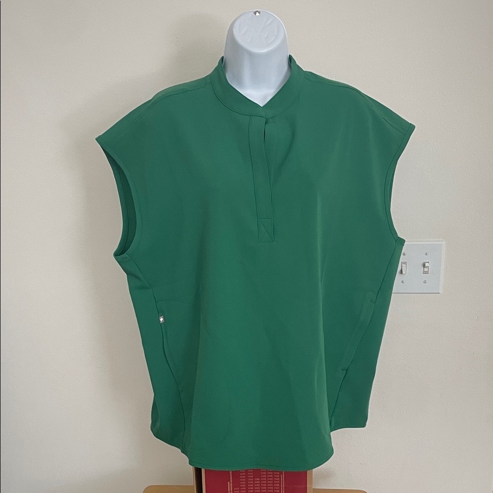 Figs NWT Forest Green Sleeveless Blouse Size Large